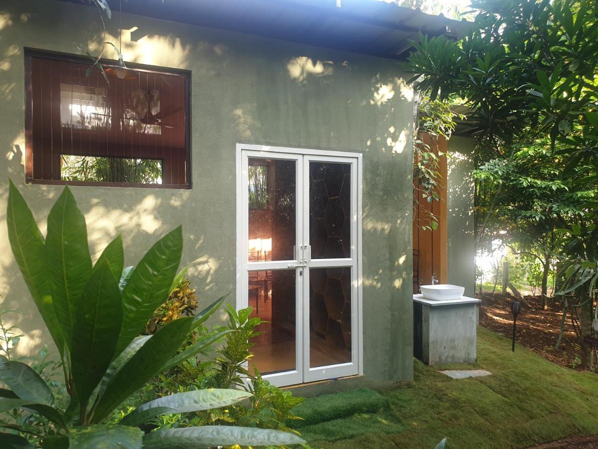 Amritham Holidays Homestay Trivandrum Thiruvananthapuram Bagian luar foto