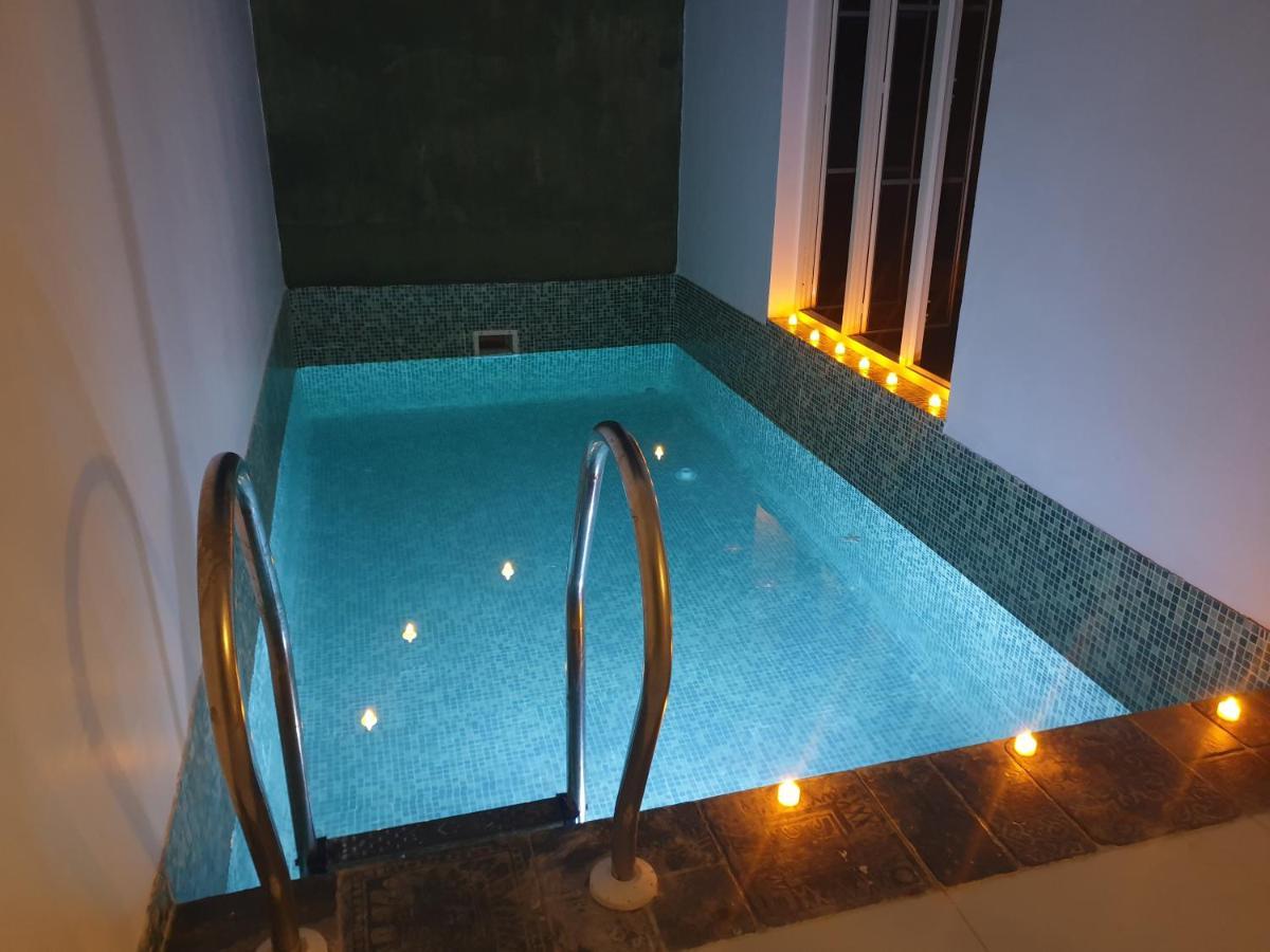Amritham Holidays Homestay Trivandrum Thiruvananthapuram Bagian luar foto