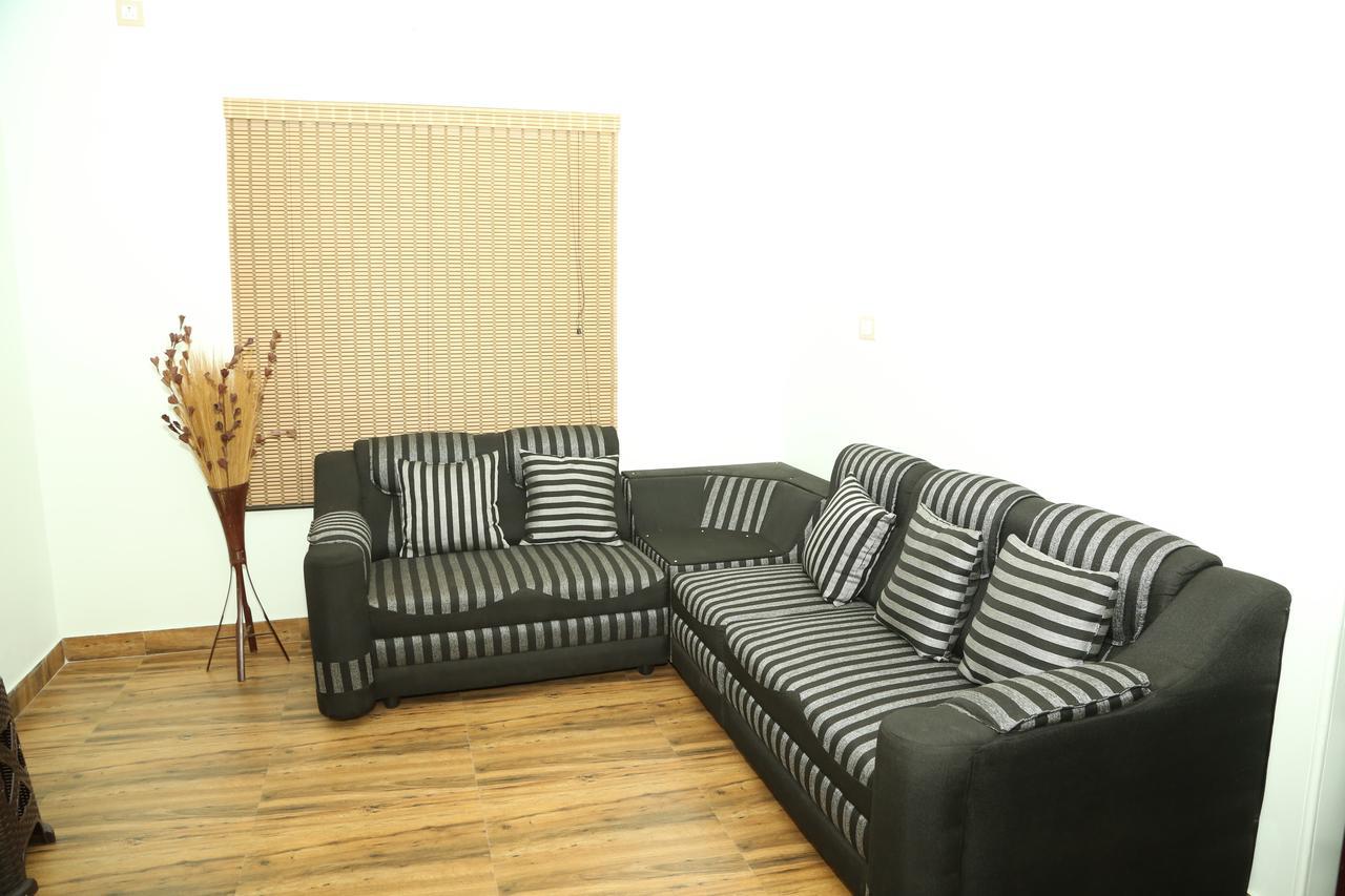 Amritham Holidays Homestay Trivandrum Thiruvananthapuram Bagian luar foto